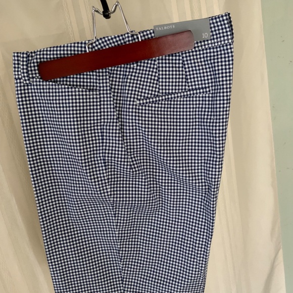 Talbots Ladies Summer Shorts. - Picture 3 of 8